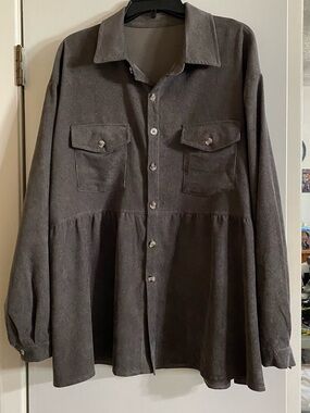 Women’s gray corduroy top